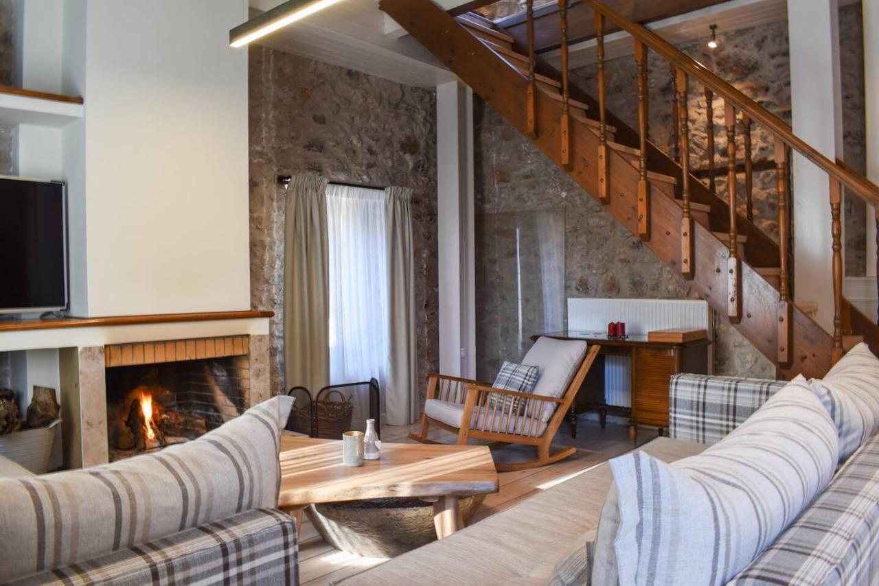 Secluded Mountain Refuge - Theonimfi Paradise Gem ديميتسانا المظهر الخارجي الصورة